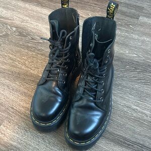 Platform doc martens